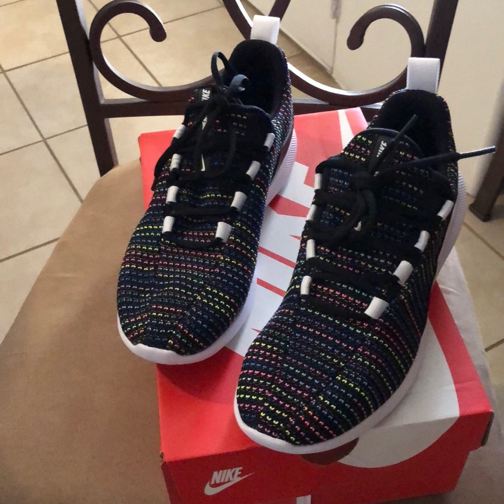 Nike Viale Sneakers